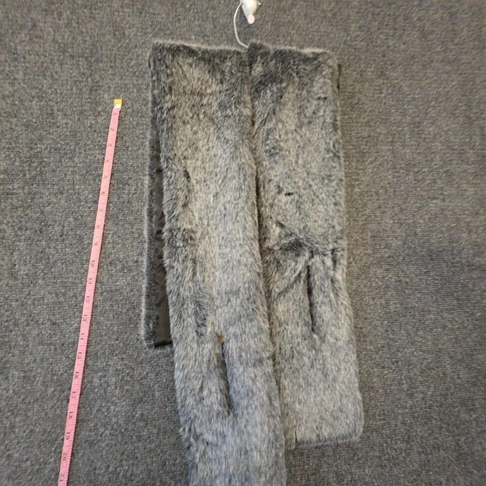 Preston & York Faux Fur Scarf Womens One Size Gray Satin Lined Neck Warmer 1pc